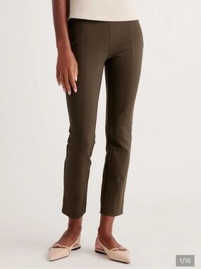 NWOT Quince Ultra-Stretch Ponte Pintuck Ankle Pants in "Olive" Green Size Medium